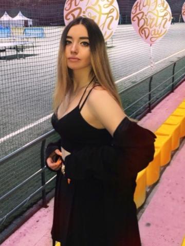 Проститутка Хана